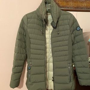 Bernardo jacket size small excellent condition!!